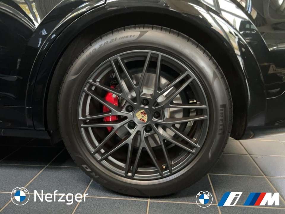Porsche Cayenne - Imagem 12