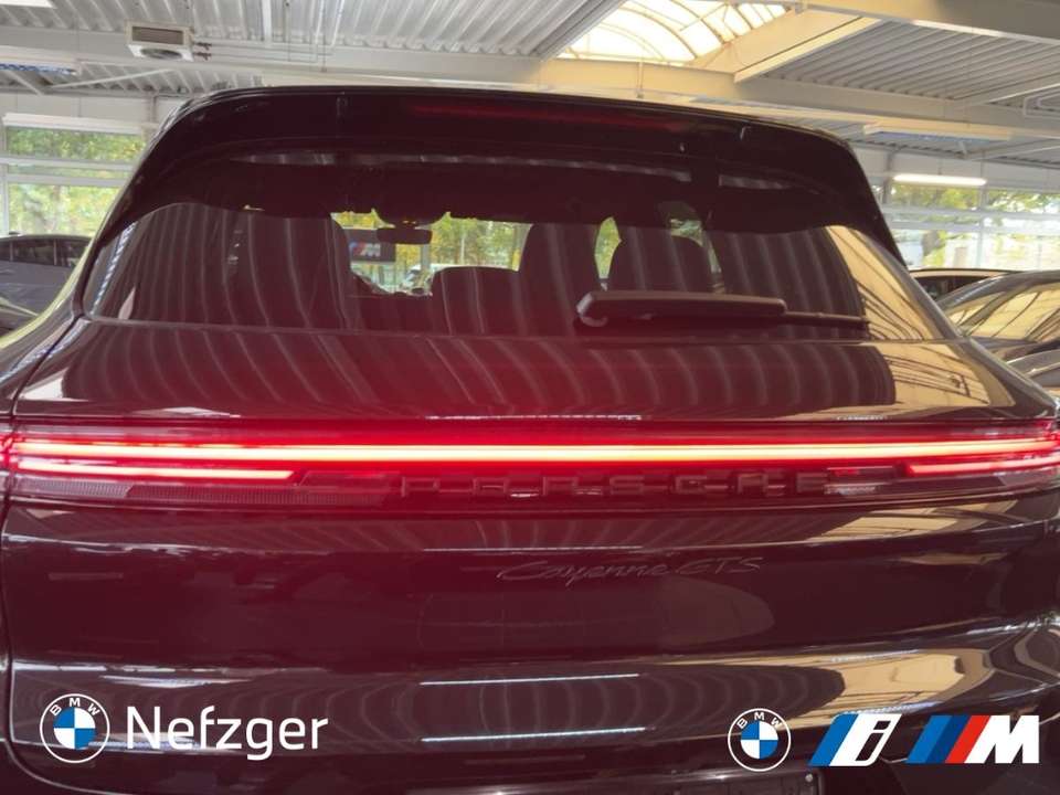 Porsche Cayenne - Imagem 13