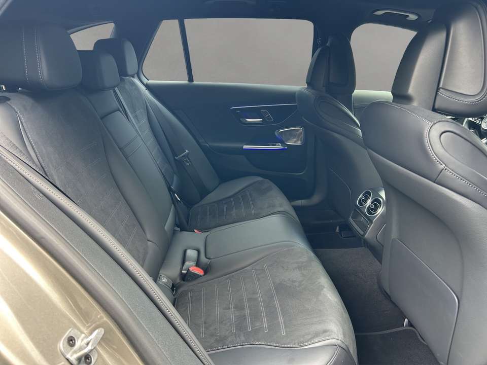 Mercedes-Benz C 300 - Imagem 9