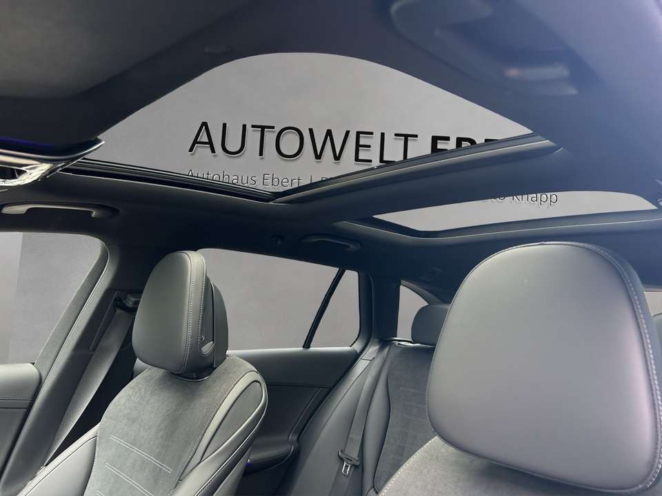 Mercedes-Benz C 300 - Imagem 14
