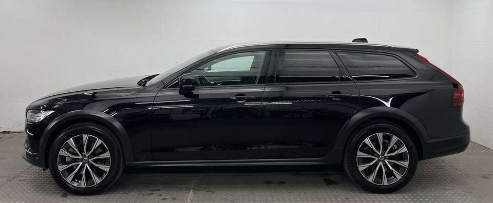 Volvo V90 Cross Country - Imagem 2