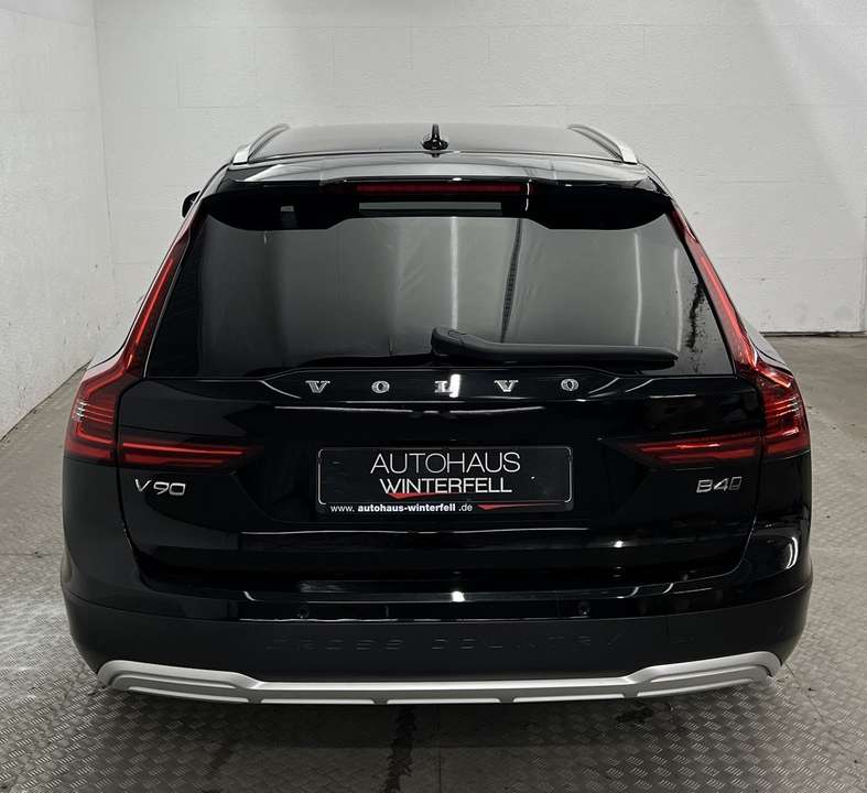 Volvo V90 Cross Country - Imagem 7