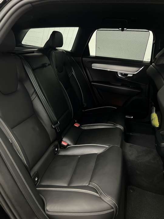 Volvo V90 Cross Country - Imagem 9