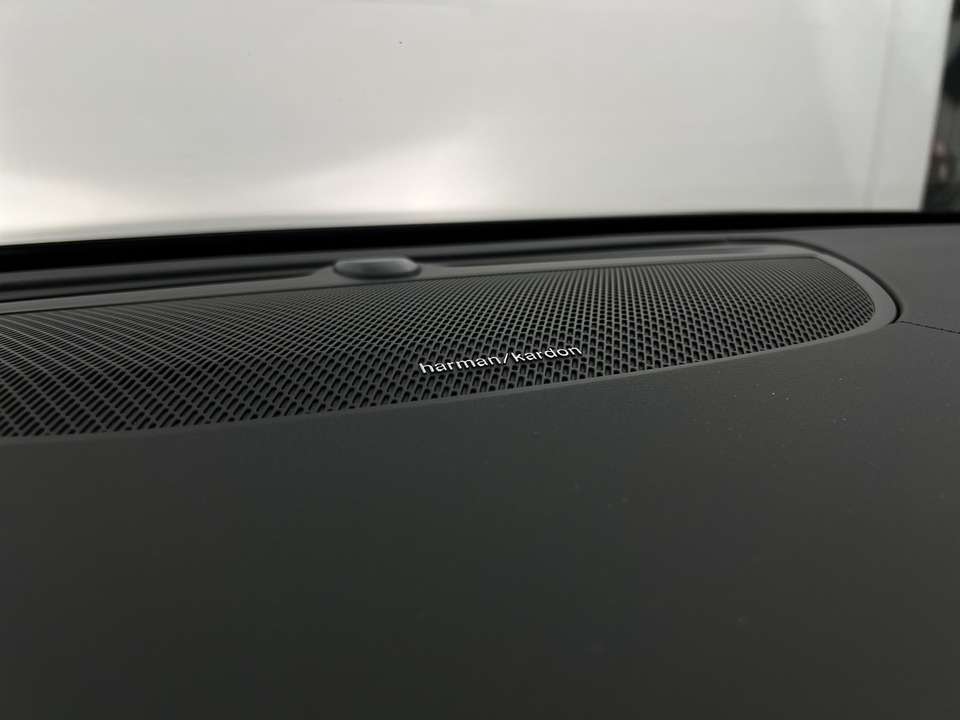 Volvo V90 Cross Country - Imagem 13