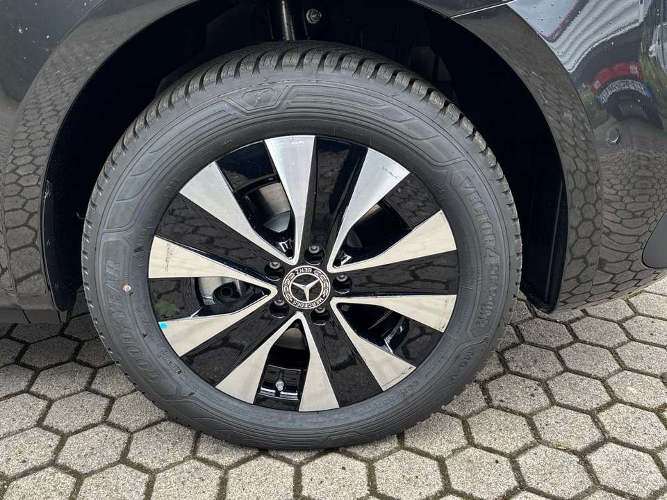 Mercedes-Benz Vito - Imagem 15