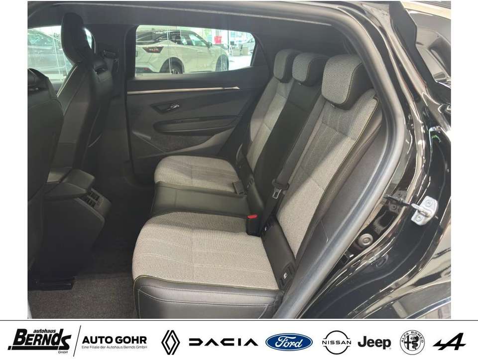 Renault Megane E-Tech - Imagem 10