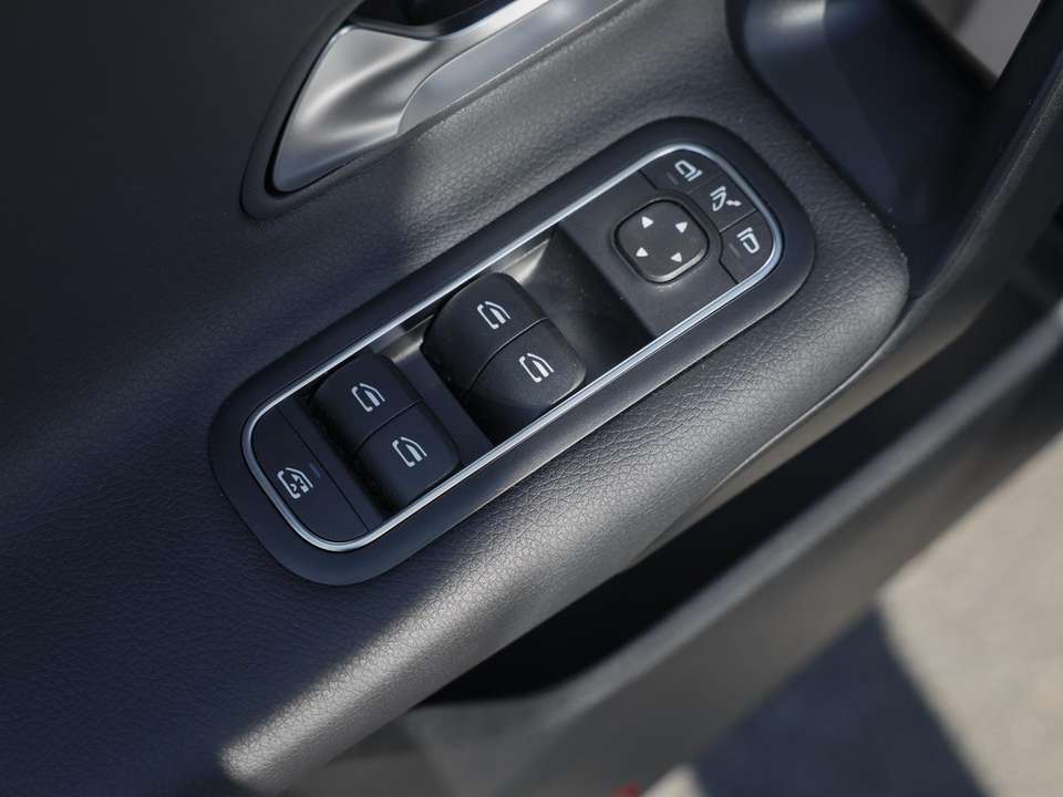 Mercedes-Benz CLA 200 - Imagem 9
