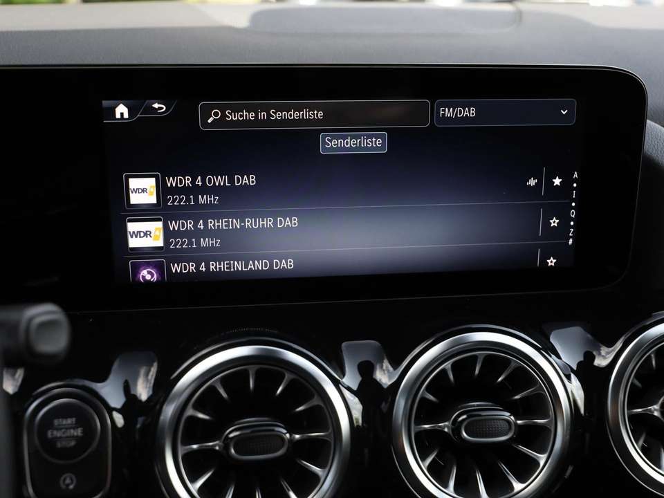 Mercedes-Benz GLA 200 - Imagem 14