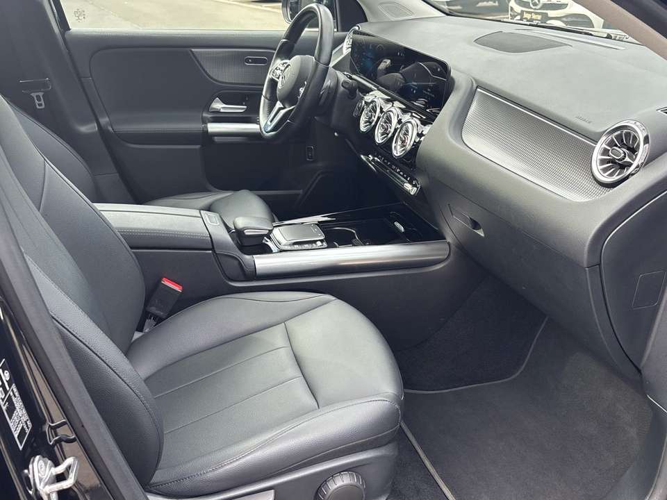 Mercedes-Benz EQA 250 - Imagem 14