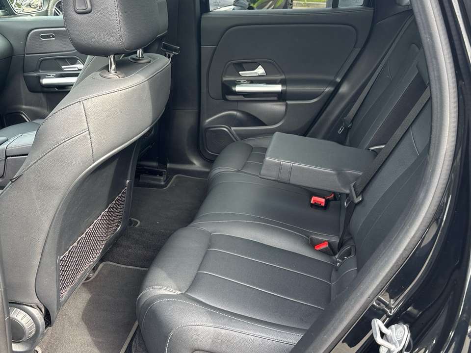 Mercedes-Benz EQA 250 - Imagem 15