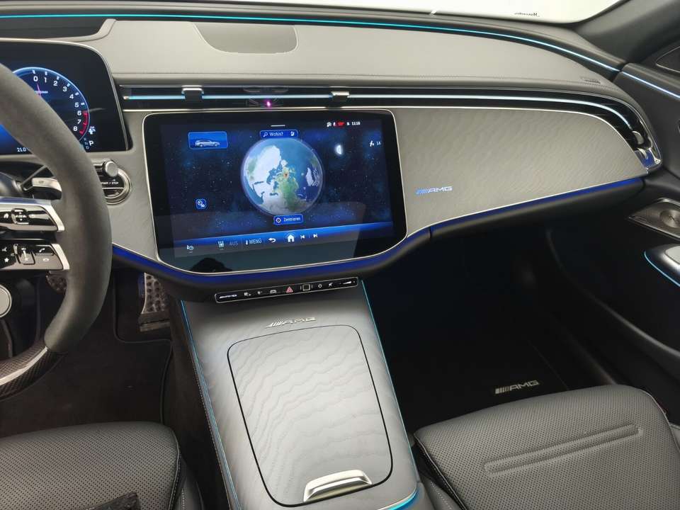 Mercedes-Benz E 53 AMG - Imagem 14