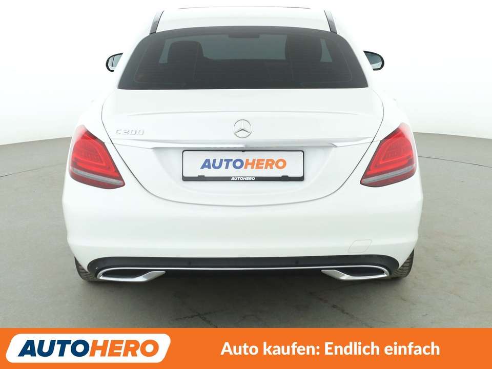 Mercedes-Benz C 200 - Imagem 5