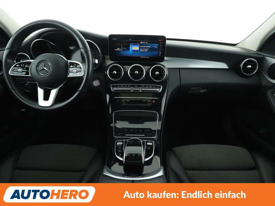 Mercedes-Benz C 200 - Imagem 12