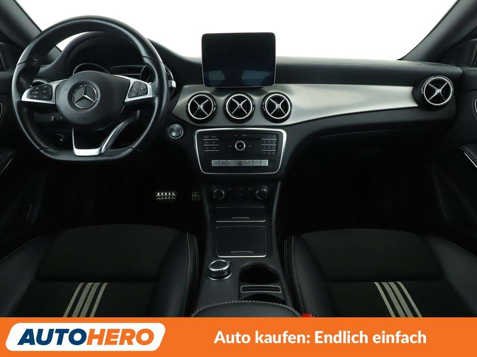 Mercedes-Benz CLA 200 - Imagem 12