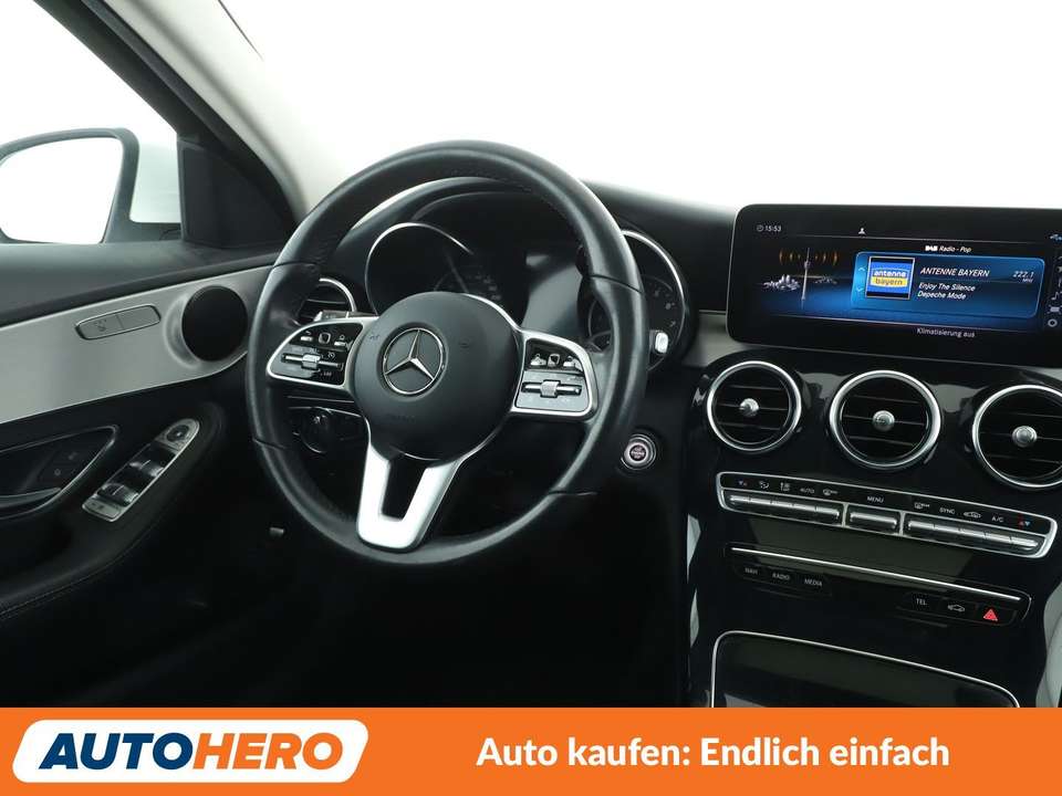 Mercedes-Benz C 200 - Imagem 13