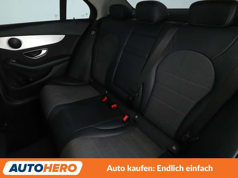 Mercedes-Benz C 200 - Imagem 14
