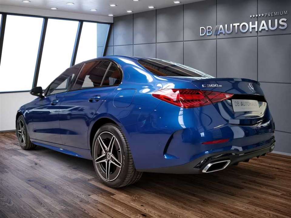 Mercedes-Benz C 300 - Imagem 6