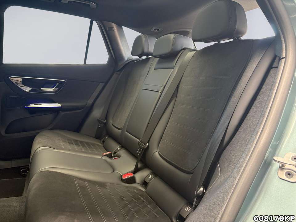 Mercedes-Benz GLC 300 - Imagem 11