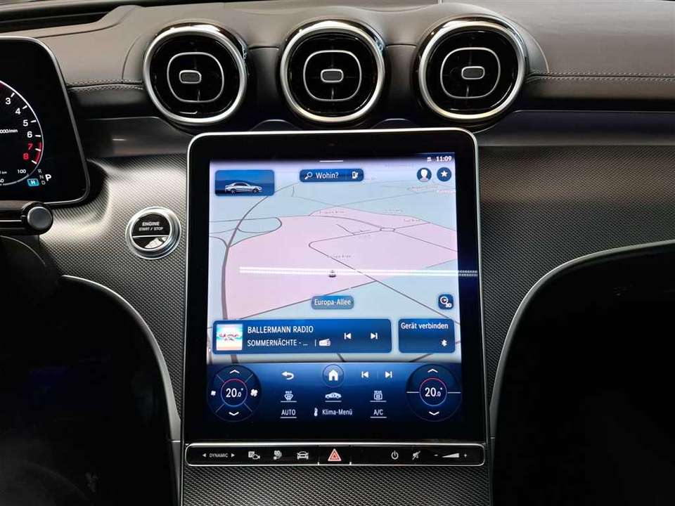 Mercedes-Benz C 300 - Imagem 11