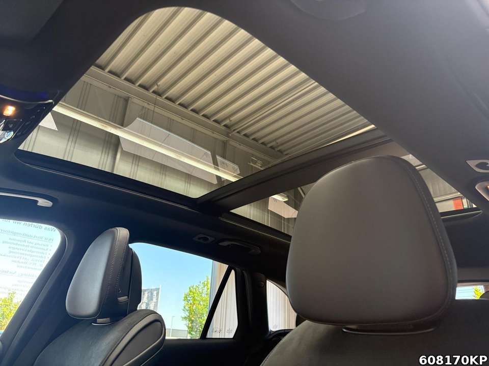 Mercedes-Benz GLC 300 - Imagem 15
