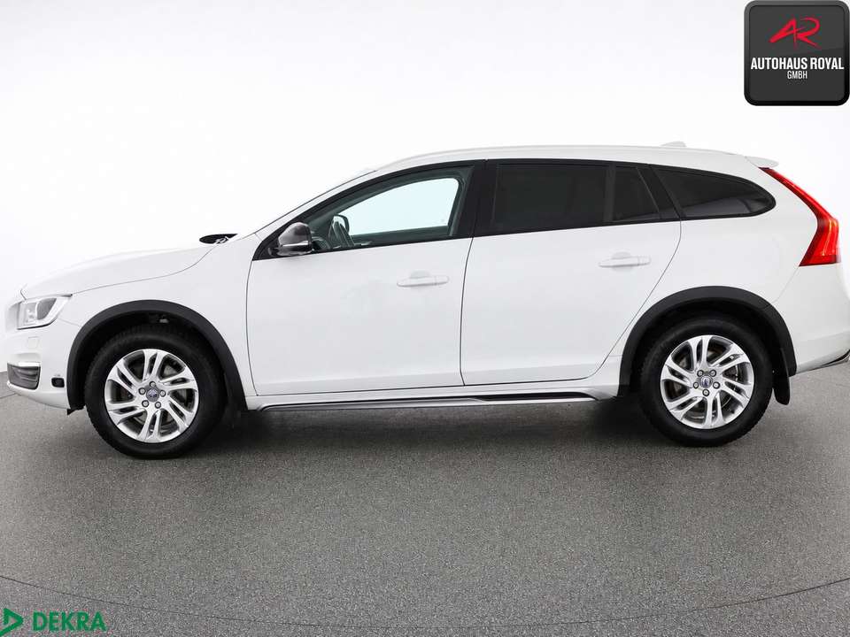 Volvo V60 Cross Country - Imagem 2