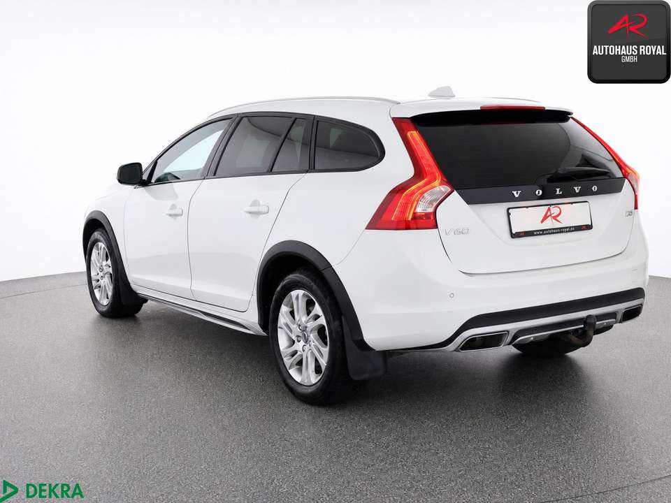 Volvo V60 Cross Country - Imagem 3