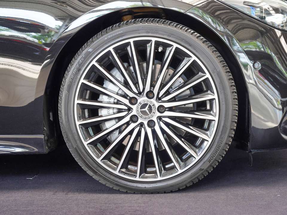 Mercedes-Benz C 220 - Imagem 2