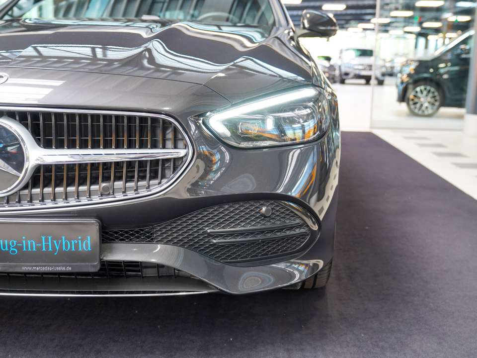 Mercedes-Benz C 300 - Imagem 6