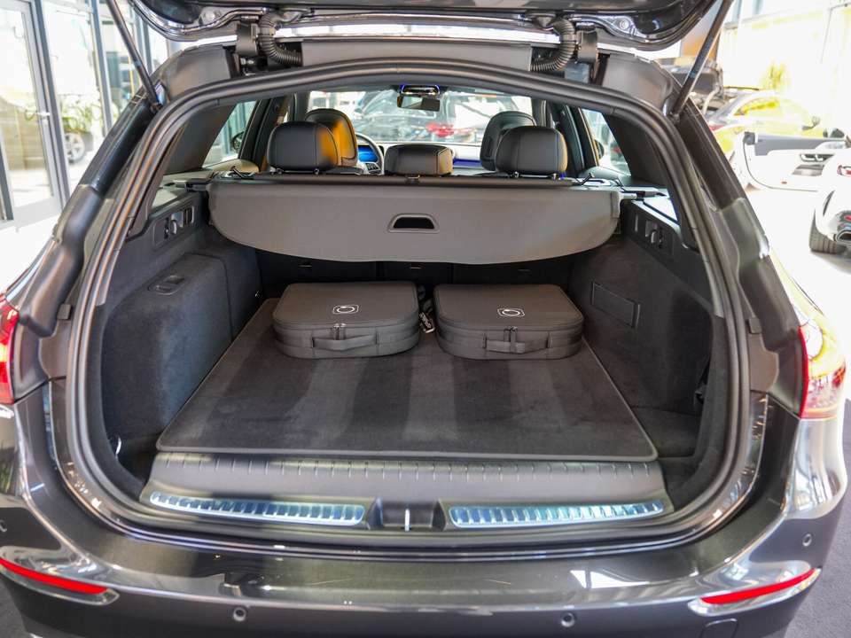 Mercedes-Benz C 300 - Imagem 11