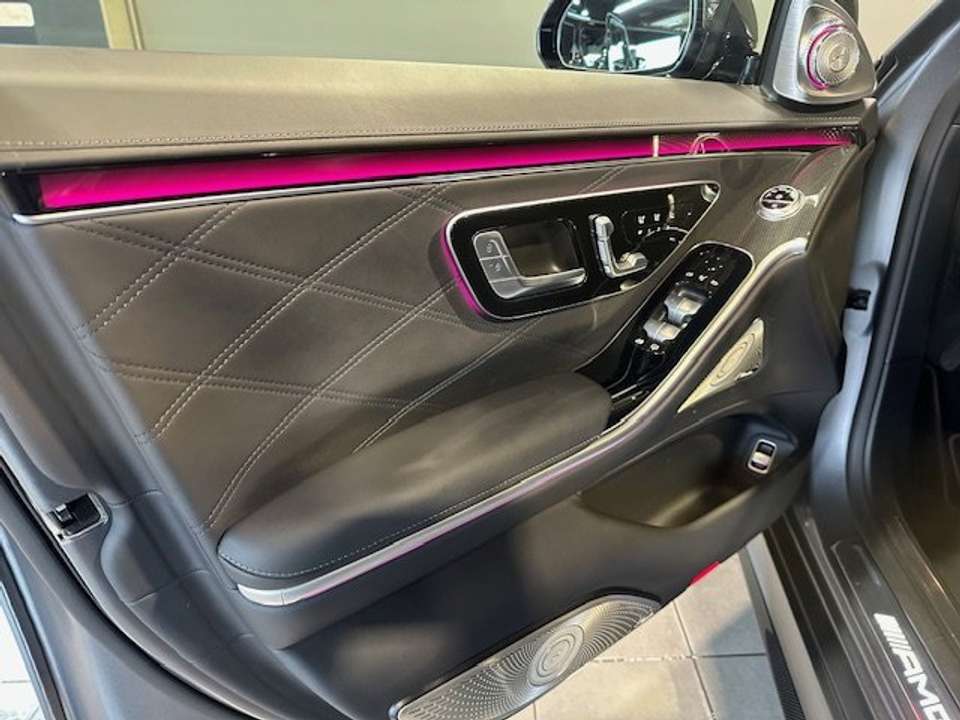 Mercedes-Benz S 63 AMG - Imagem 13