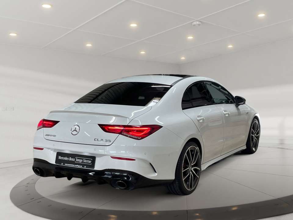 Mercedes-Benz CLA 35 AMG - Imagem 2