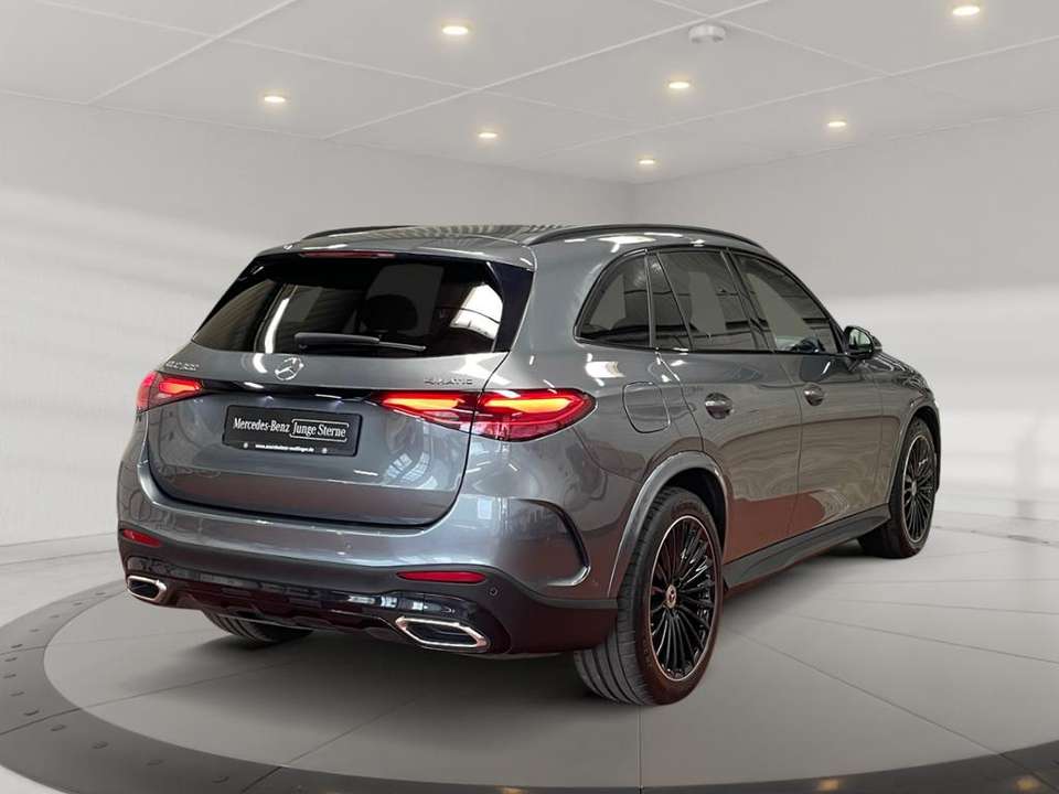 Mercedes-Benz GLC 300 - Imagem 3