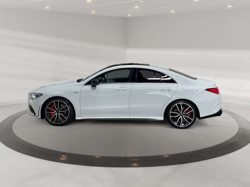 Mercedes-Benz CLA 35 AMG - Imagem 3