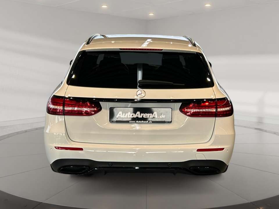 Mercedes-Benz E 400 - Imagem 5