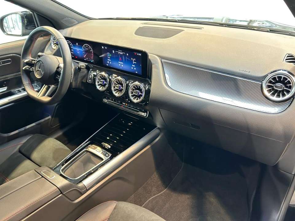 Mercedes-Benz GLA 200 - Imagem 7