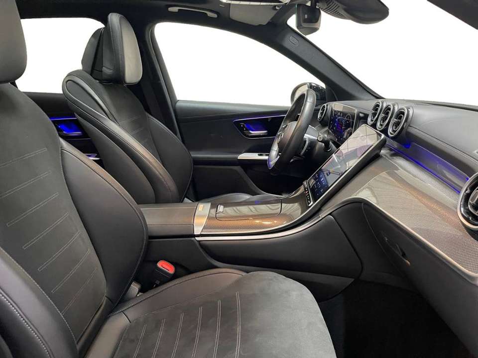 Mercedes-Benz GLC 300 - Imagem 9