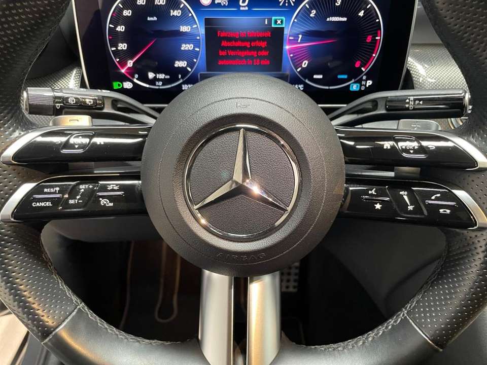 Mercedes-Benz GLC 300 - Imagem 12