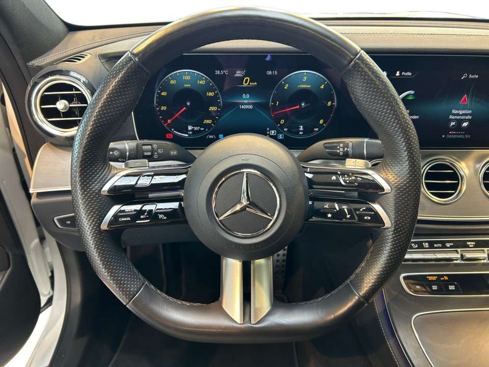 Mercedes-Benz E 400 - Imagem 12