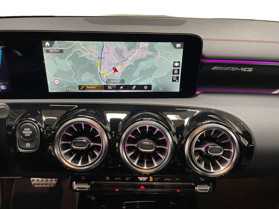 Mercedes-Benz CLA 35 AMG - Imagem 13