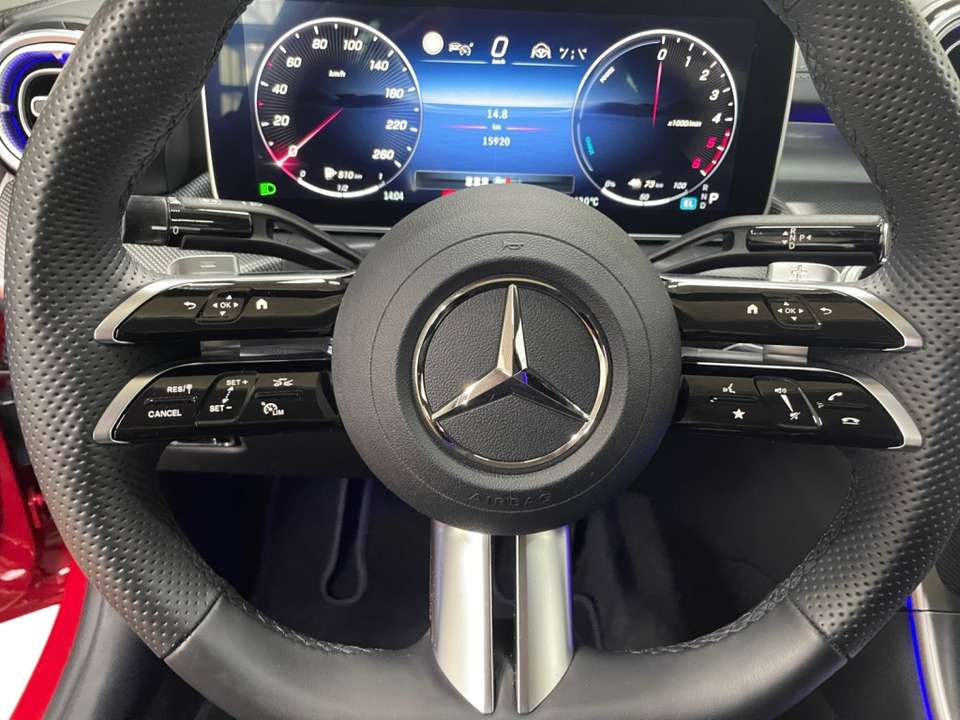 Mercedes-Benz C 300 - Imagem 11