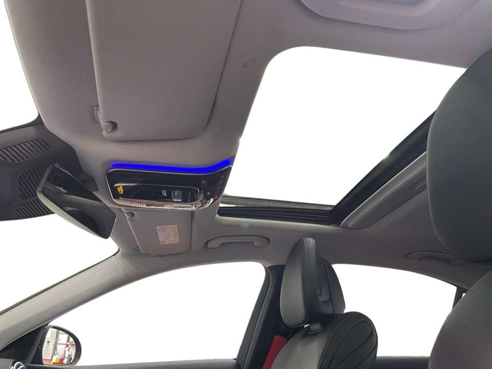 Mercedes-Benz C 300 - Imagem 14