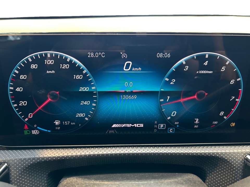 Mercedes-Benz A 35 AMG - Imagem 13