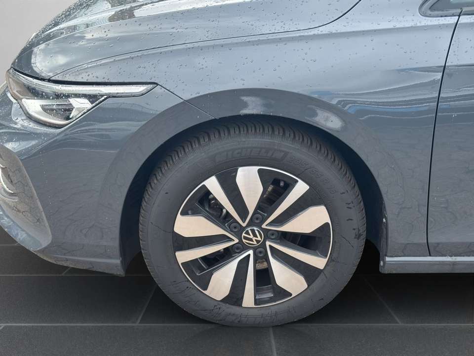 Volkswagen Golf Variant - Imagem 9
