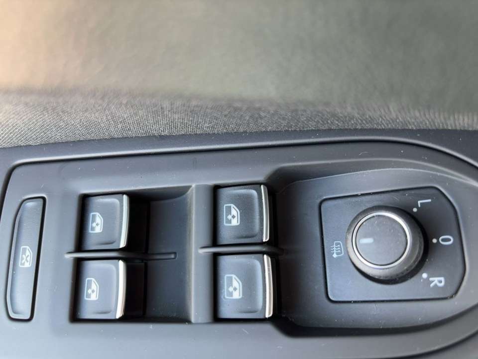 Volkswagen Golf Variant - Imagem 14