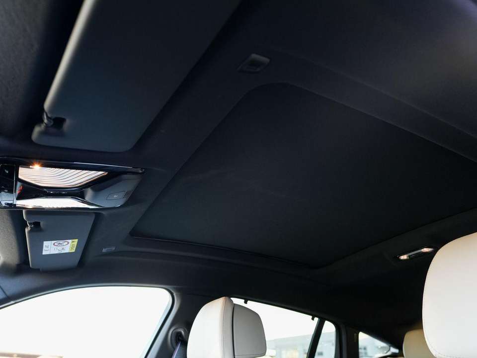 BMW X6 - Imagem 8