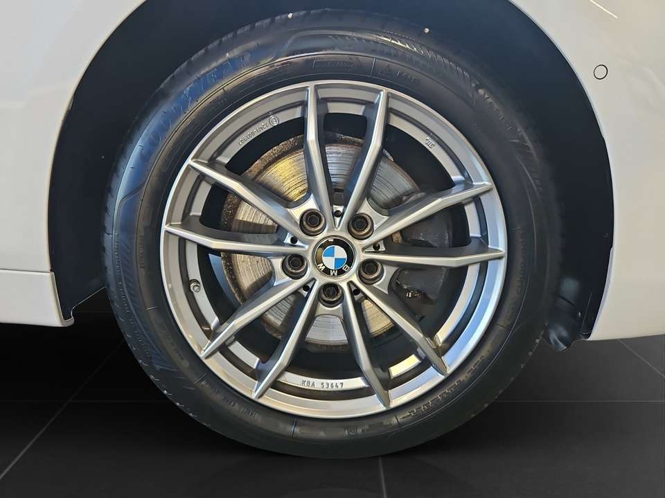 BMW 218 - Imagem 8