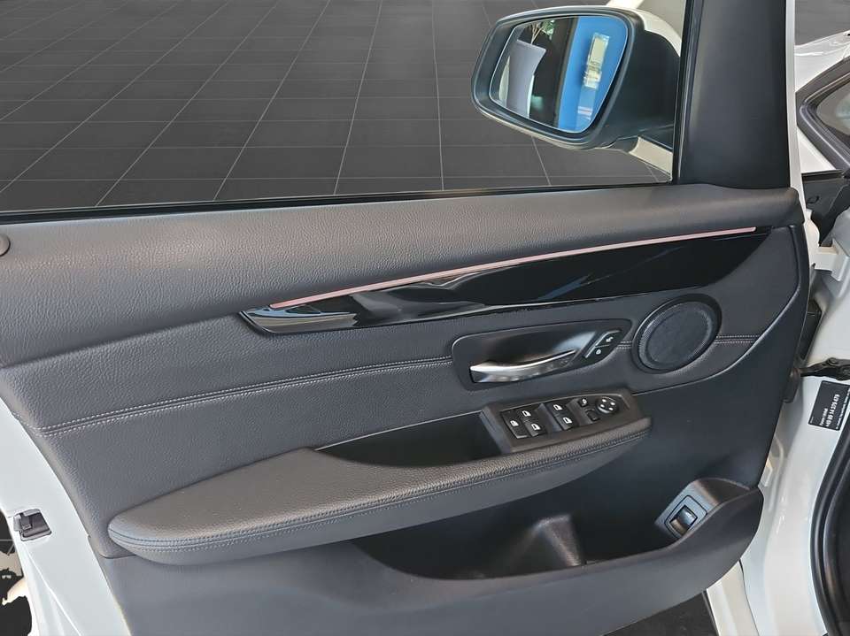 BMW 218 - Imagem 10