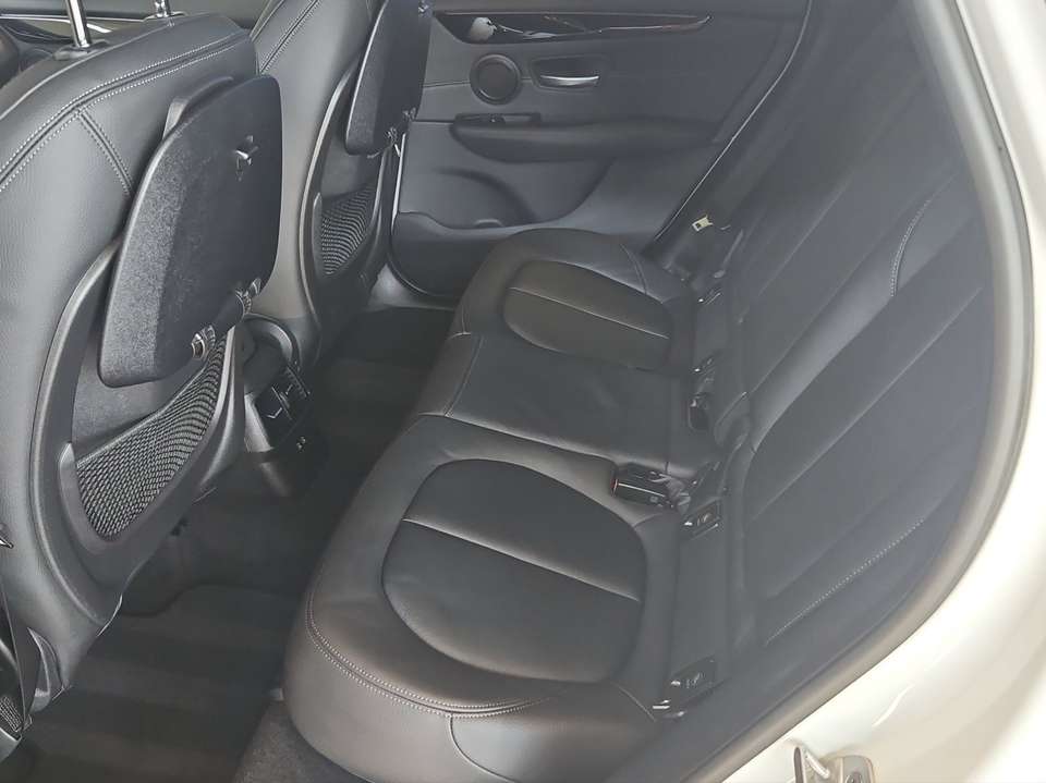 BMW 218 - Imagem 13