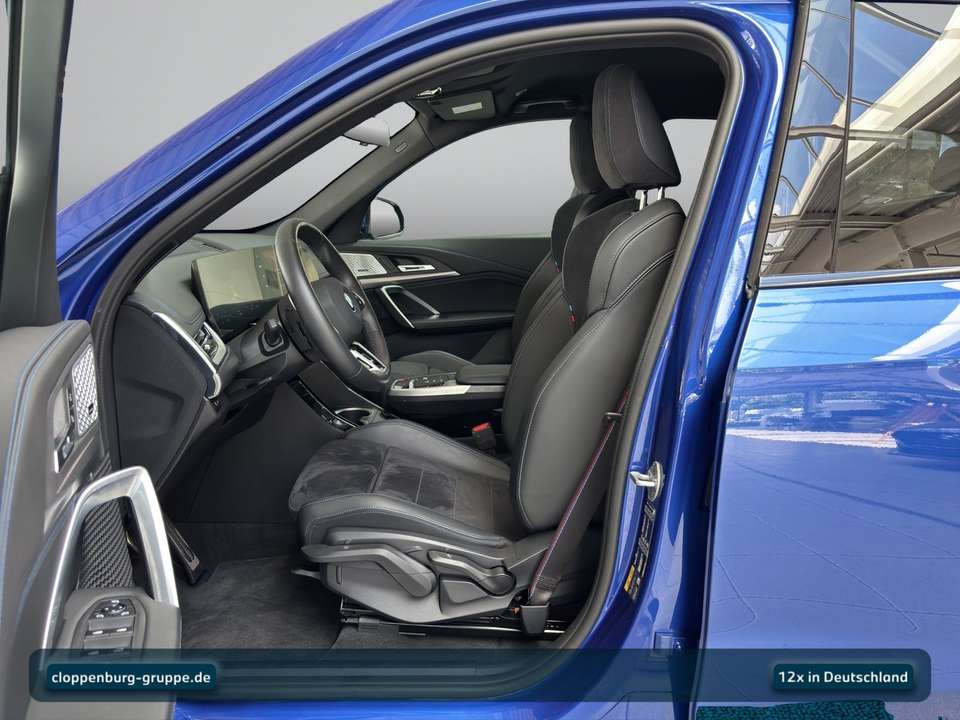 BMW iX1 - Imagem 11