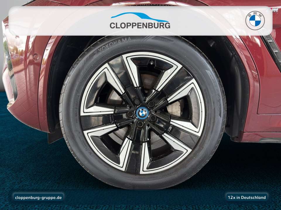 BMW iX3 - Imagem 11